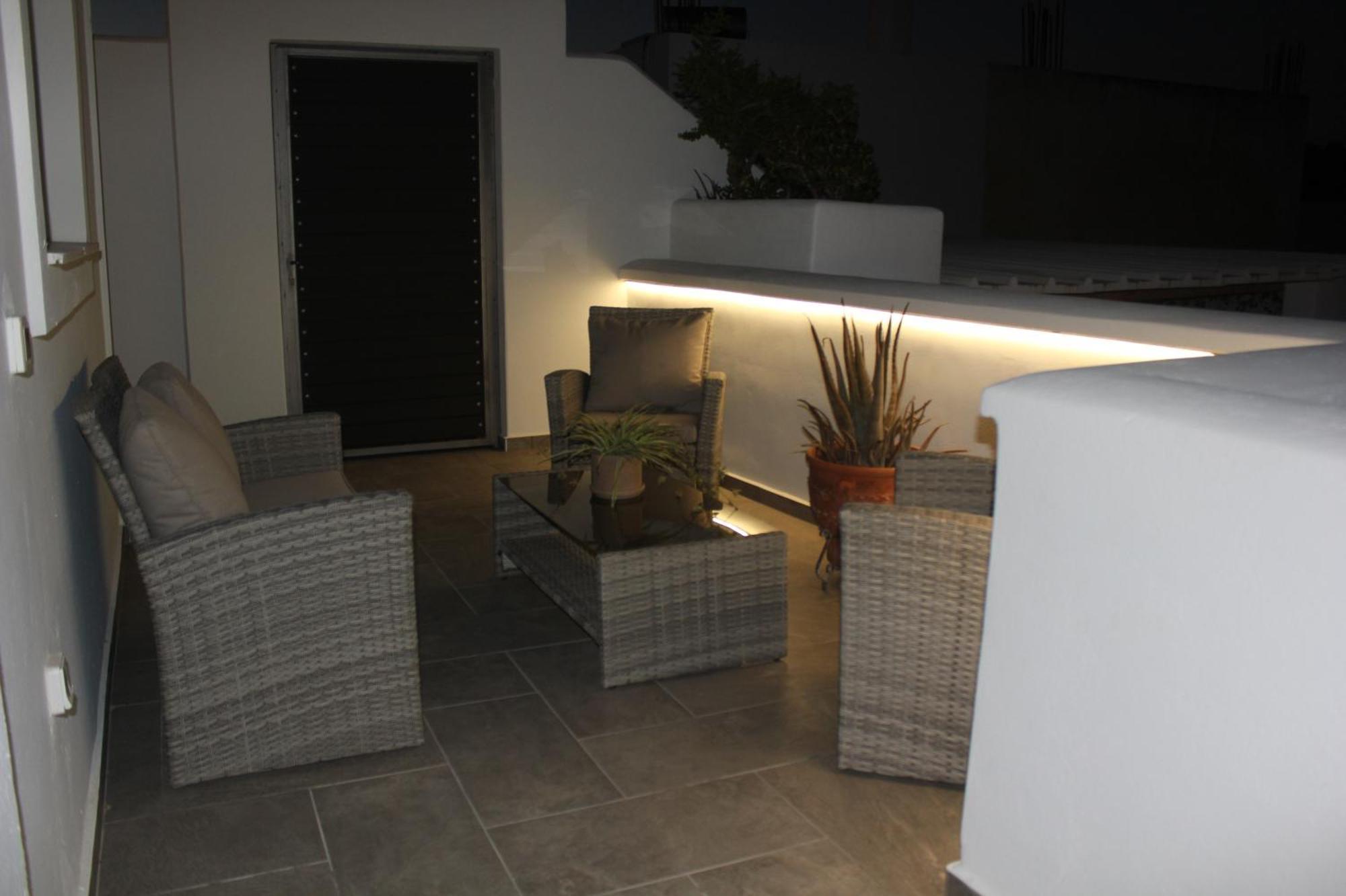 The Rock Luxury Homes Mesaria Exteriér fotografie