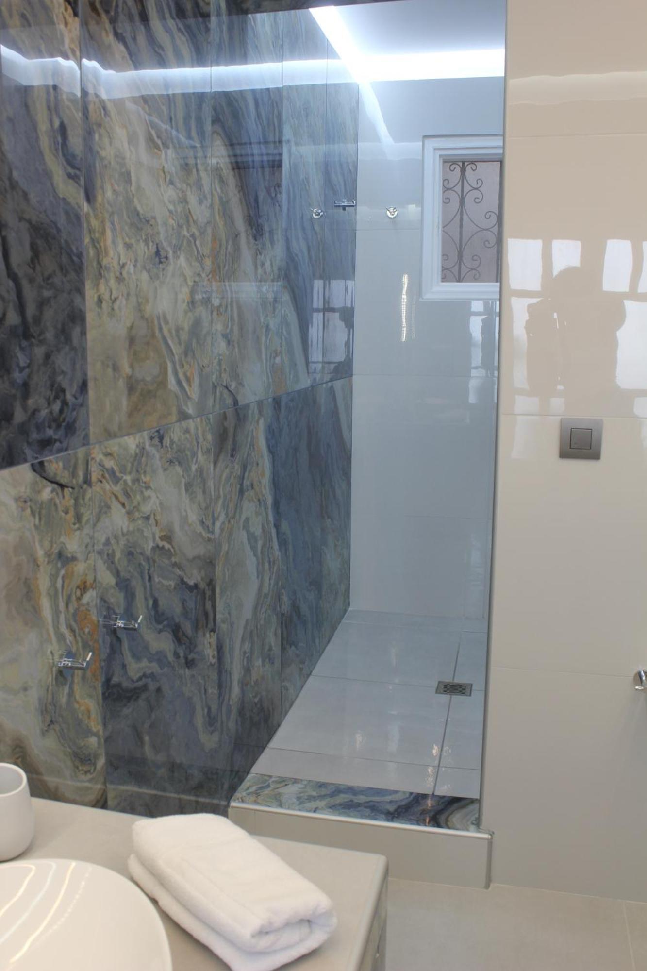 The Rock Luxury Homes Mesaria Exteriér fotografie